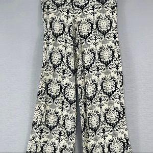 Stunning Tribal Print Pant Black and White SZ S